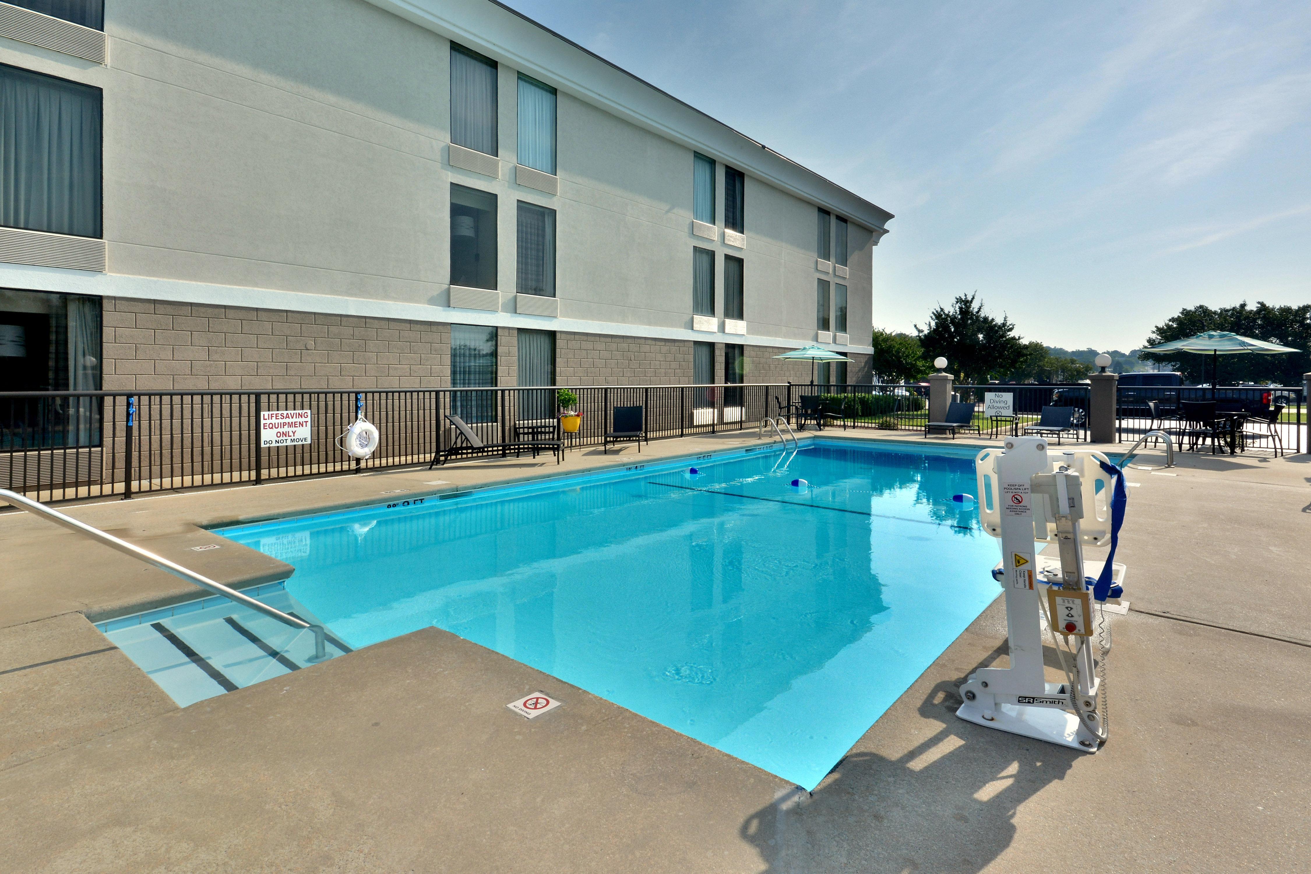 Holiday Inn Express Danville By Ihg Eksteriør billede